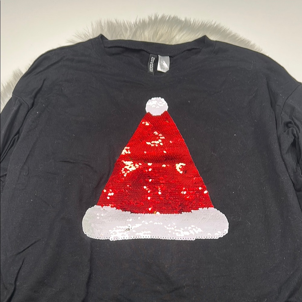 H&M Black Long Sleeve Santa/Pizza Shirt Size Large
